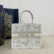 Christian Dior Shopping Bags